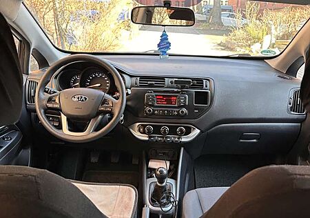 Kia Rio Motion