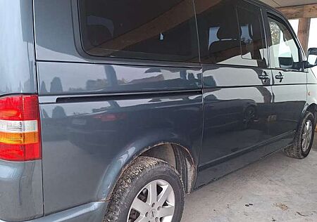 VW T5 Caravelle gebraucht kaufen VW T5 Caravelle Volkswagen Caravelle Kurz (7.Si.)