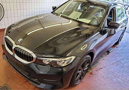BMW 320d 320 Touring Advantage|NAVIGATION|SHZG|LED|