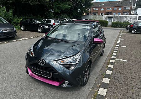 Toyota Aygo x-style mit Faltdach, Klima, Camera.....