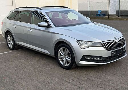 Skoda Superb Combi Ambition 4x4 VIRTUAL|ACC|AHK|R.KAM