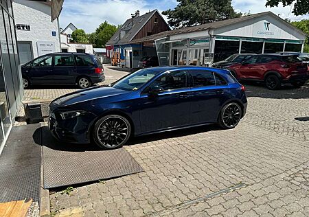 Mercedes-Benz A 35 AMG 4Matic Speedshift DCT 7G