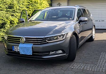 VW Passat Variant Volkswagen 2.0 TDI DSG (BlueMotion Technology) Highline
