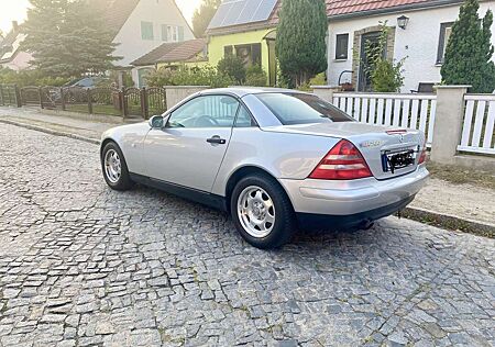 Mercedes-Benz SLK 200
