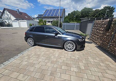 Audi RS3 2.5 TFSI quattro