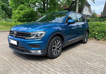 VW Tiguan Volkswagen 1.4 TSI ACT Comfortline BMT AHK StHz Inspekt. neu