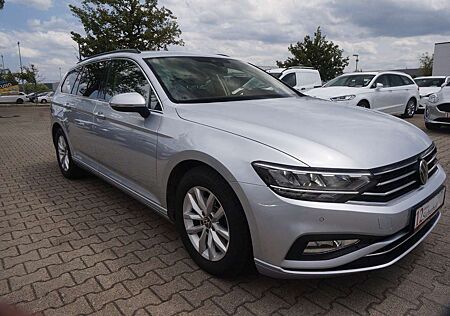 VW Passat Variant gebraucht kaufen VW Passat Variant Volkswagen Passat Vari.R-Line-AUT*AHK*NAVi*TOTWINK*ACC*SPUR