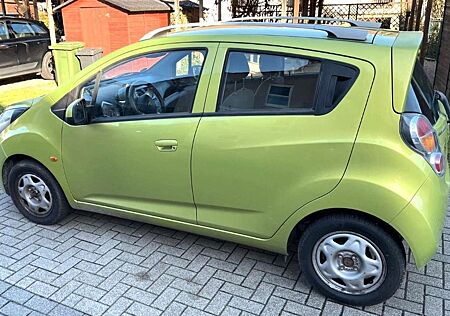 Chevrolet Spark Klimaanlage. Zweimal Sitzheizung.