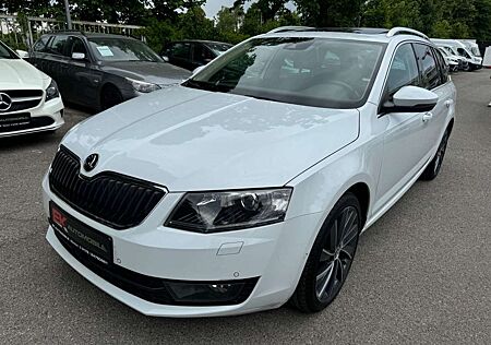 Skoda Octavia Combi L&K 4x4 Aut Navi Panorama AHK