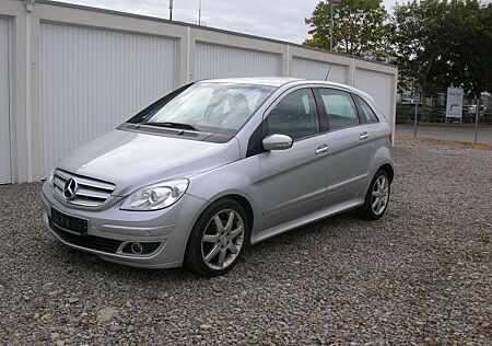 Mercedes-Benz B 200 CDI-1.Hand-Klima-AHK-PDC-Tüv Neu