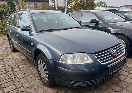 VW Passat Volkswagen Variant Comfortline*Klima*SHZ*AHK*TÜV