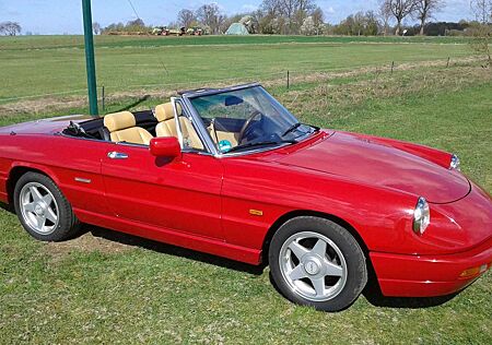 Alfa Romeo Spider 2.0