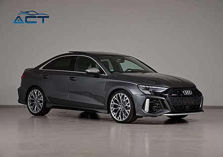 Audi RS3 Lim. 2.5 TFSI quattro PANO B&O 280KM/H PERF