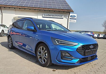 Ford Focus ST-Line MHEV *AHK* *PANO*