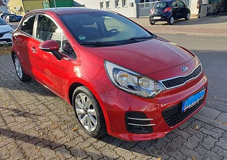 Kia Rio 1.4 Automatik Dream Team Edition