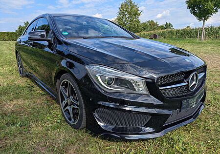 Mercedes-Benz CLA 180 AMG Line