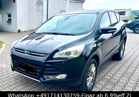 Ford Kuga Titanium 4x4-KLIMA-SHZG-AHK-BIXENON-SER NEU