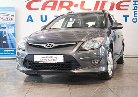 Hyundai i30 CW 1.6 CRDi 66 kW FIFA WM Edition *Klima*PDC