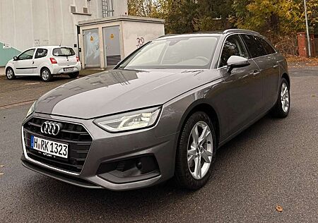 Audi A4 Avant 35 TDI S tronic