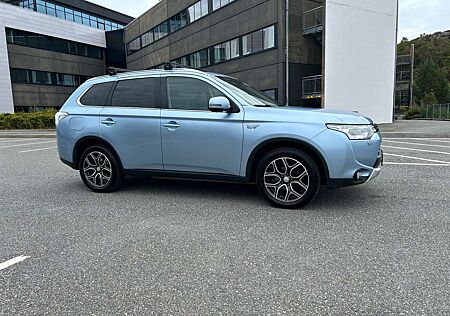 Mitsubishi Outlander 2.0 4WD Plug-In Hybrid