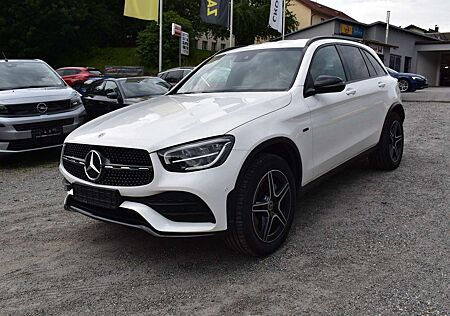 Mercedes-Benz GLC 300 e 4Matic AMG-LINE "AHK schwenkbar"
