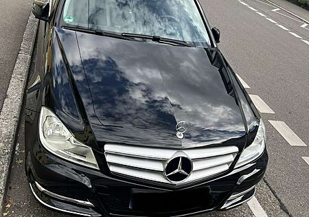 Mercedes-Benz C 180 (BlueEFFICIENCY) 7G-TRONIC Avantgarde