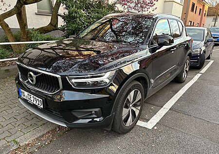 Volvo XC 40 XC40 XC40 T2 Momentum Pro