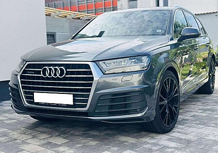 Audi Q7 3.0 TDI quattro *S-LINE* PANO* 22 ZOLL*HUD*