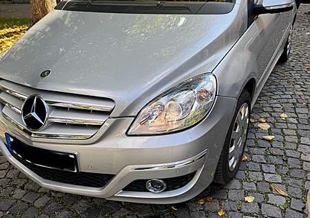 Mercedes-Benz B 200 Autotronic