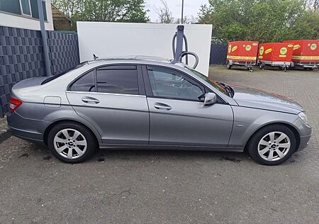 Mercedes-Benz C 180 CGI Automatik BlueEFFICIENCY