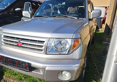 Mitsubishi Pajero Pinin 5-Türer 1.8 Motion