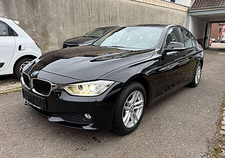 BMW 316 i Lim. *Bi-Xenon/AHK/Navi/8-fach*