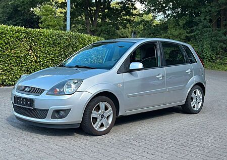 Ford Fiesta Futura Klimaautomatik*Radio*