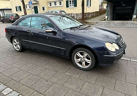 Mercedes-Benz CLK 320 Coupe Elegance. clk 240