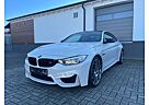 BMW M4 Coupe DKG Competition / Carbon / Head-up / 20 Zoll