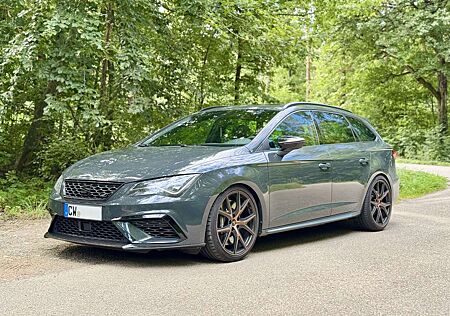 Seat Leon Cupra ST R 300 2.0TSI 4Drive