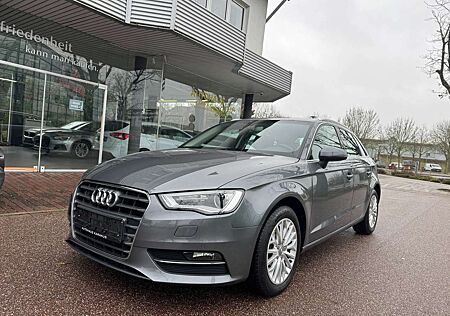 Audi A3 1.4 TFSI Sportback S-tronic Xenon/T-Leder/AHK