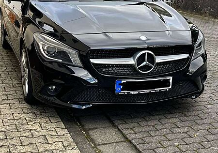 Mercedes-Benz CLA 220 CDI / d (117.303)