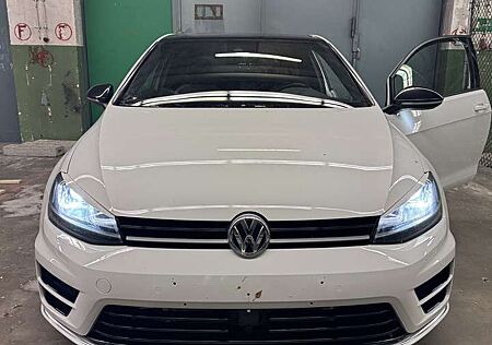 VW Golf R Volkswagen 650ps Basis
