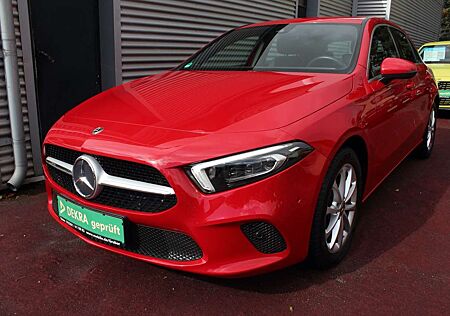 Mercedes-Benz A 220 PROGRESSIVE AUTOMATIK NAVI KLIMA AHK 1.Hd