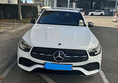 Mercedes-Benz GLC 300 GLC+300+4Matic Coupé+9G-TRONIC+ AMG Line+LED+MB