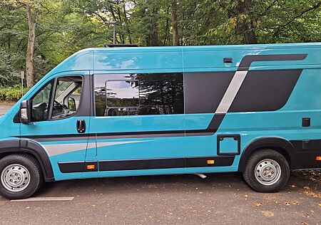 Peugeot Boxer L4H2 wurde 2025 zum Campervan umgebaut