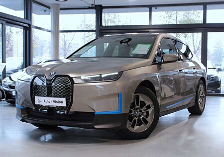 BMW iX 40 xDrive (I20) *LED*HarmanKardon*AHK*360°*HUD