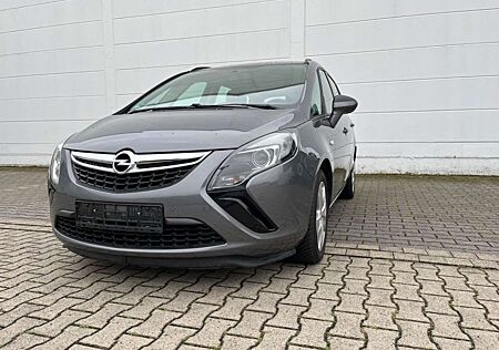 Opel Zafira C Tourer Edition/ Navi/ PDC/ Tempomat