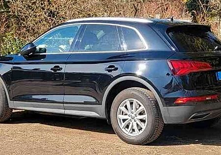 Audi Q5 40 TDI quattro basis