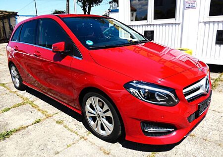 Mercedes-Benz B 220 4Matic Aut., Teilleder, Xenon, Navi, BC,E6