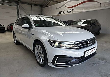 VW Passat Volkswagen GTE ACC AHK Pano Navi Leder CarPlay HUD