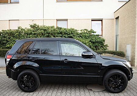 Suzuki Grand Vitara 3.2 AutomatikComfort+ 20 Jahre