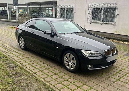 BMW 320i 320 Coupe Aut.