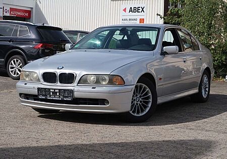 BMW 530 i *LPG-GAS *LEDER *XENON *SCHIEBEDACH